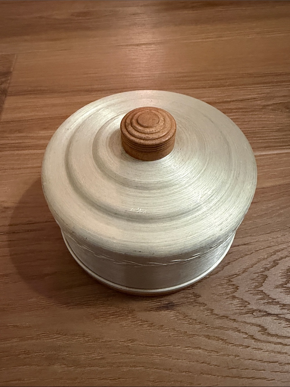 Round Aluminum mini  Cake Carrier with Wooden Knob and Base